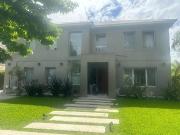 Casa en el Barrio La Alameda. Nordelta