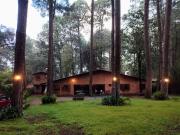 Casa en el bosque, a 5 min de Club de Golf Av?ndaro