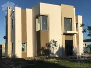 Casa en El Canton Islas