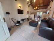 Casa en el centro de Funes de dos dormitorios con pileta