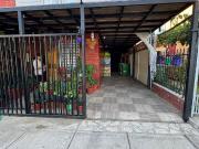 CASA EN EL PUEBLO DE CURACAVI