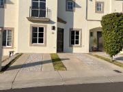 Casa en El Refugio, 3 Rec, en Privada con Alberca