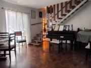 Casa en en venta 4 dormitorios, quincho, garaje. Barrio...