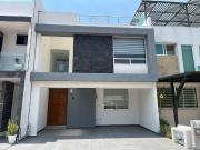 Casa en Equipamiento Zona Cementos Atoyac