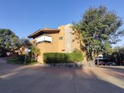 Casa en Esquina cerca del Club de Golf Altozano