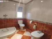 CASA EN ESQUINA CON GARAJE DE 87 METROS, DORMITORIO Y...
