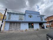 Casa en Esquina con Local Comercial en Venta en Los...