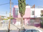 CASA EN ESQUINA EN COLONIA MONUMENTAL GUADALAJARA JALISCO