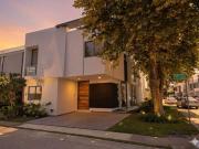 CASA EN ESQUINA EN SANTILLANA COTO 1