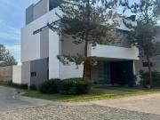 Casa en esquina en venta en Solares Privanza Terma