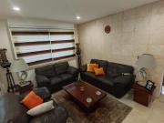 Casa en esquina frente a área verde en Punta del Este |...