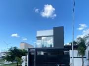 CASA EN ESQUINA RENTA, COL PRIVADA BORNEO SEC ALONDRA,...