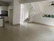 Casa en esquina, Residencial Arbolada / Home on a corner...