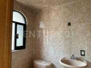 CASA EN EXCELENTE ESTADO DE CONSERVACION