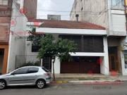 Casa en excelente estado en pleno centro de la ciudad de...