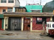 CASA EN EXCELENTE ZONA COMERCIAL