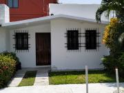 Casa en excelentes condicones para irse caminando a la...