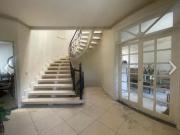 Casa en exclusiva privada dentro de lomas Country Club