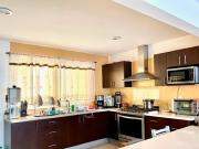 Casa en exclusivo condominio a min. de Periférico, 4...