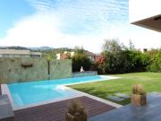 CASA EN EXCLUSIVO CONDOMINIO, UBICADO EN BUEN SECTOR