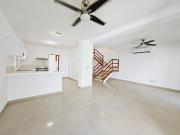 CASA EN EXCLUSIVO FRACC. SELVAMAR CON AMPLIOS ESPACIOS