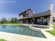 Casa en Fincas de San Vicente Club de Golf de 5...