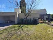 Casa en FINCAS DEL SUR 2. Oportunidad unica!
