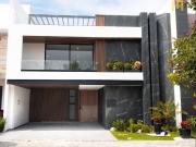 CASA en FORESTA, Cascatta, Lomas de Angel?polis III