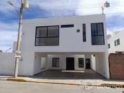 Casa en Fracc. Campestre Jacarandas