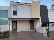 CASA EN FRACC EL SAUCEDAL ZONA ANGELOPOLIS