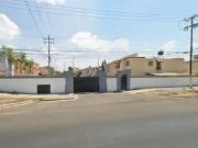 Casa en Fracc en Paseos Desantiago a un Costado del...