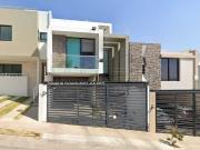 CASA EN FRACC PAISAJES DEL TESORO A UN COSTADO DEL TEC...