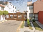 Casa en Fracc. Rinconada San Felipe, Coacalco, Edo. Méx....