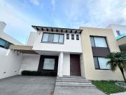 CASA EN FRACCIONAMIENTO ACONCAGUA ALTOZANO MORELIA