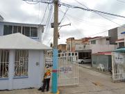 CASA EN FRACCIONAMIENTO AL SUR DE VILLAHERMOSA, TABASCO...