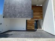 Casa en Fraccionamiento Bosques de Angelopolis