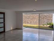 Casa en Fraccionamiento Bosques de Zavaleta