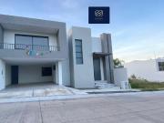 Casa en Fraccionamiento Ca?ada del Refugio