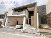 Casa en Fraccionamiento Castaños del Vergel