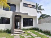 Casa en Fraccionamiento cerca de Costco Cuernavaca