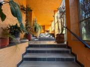 CASA EN FRACCIONAMIENTO CERRADO CON ESTRICTA VIGILANCIA....