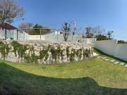 Casa en fraccionamiento con alberca y seguridad