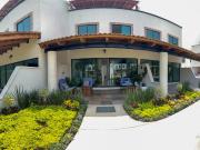 Casa en Fraccionamiento con alberca y seguridad