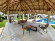 Casa en Fraccionamiento con alberca y seguridad