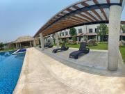 Casa en Fraccionamiento con alberca y seguridad