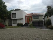 CASA EN FRACCIONAMIENTO CON VIGILANCIA 24 HORAS, JARDIN...