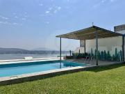 Casa en fraccionamiento con vista al Lago Tequesquitengo