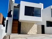 Casa en Fraccionamiento Desarrollo Habitacional Zibata