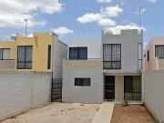 CASA EN FRACCIONAMIENTO DIAMANTE PASEO DE OPICHEN,...