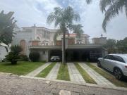 CASA EN FRACCIONAMIENTO EL PRADO